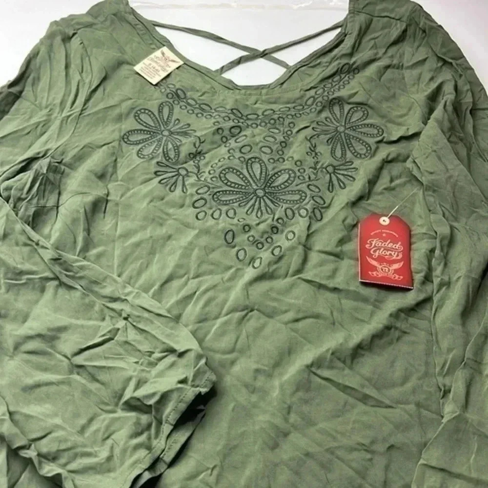 Fade Glory ladies blouses S - Picture 7 of 16